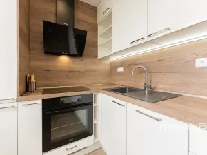 Prodej bytu 1+1, Brno - Lesná, Brožíkova, 37 m2