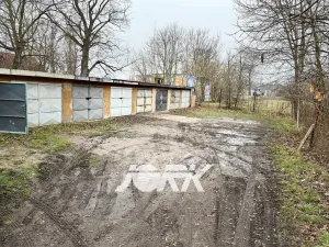 Pronájem garáže, Pardubice, K Židovskému hřbitovu, 18 m2