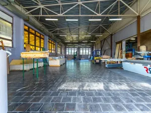 Prodej výrobních prostor, Zlatníky-Hodkovice, 3145 m2
