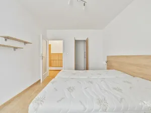 Pronájem bytu 2+1, Praha - Strašnice, Tejnická, 52 m2