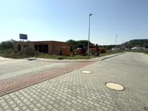 Prodej pozemku, Mikulov, Slovácké brigády, 721 m2
