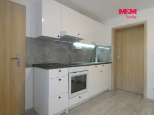 Prodej bytu 1+kk, Lošany, 27 m2