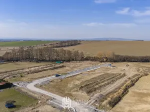 Prodej pozemku pro bydlení, Komárov, 744 m2
