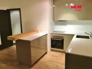 Pronájem bytu 2+kk, Praha - Pitkovice, Penízovková, 58 m2