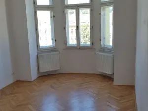 Pronájem bytu 2+1, Praha - Nusle, náměstí Bratří Synků, 77 m2