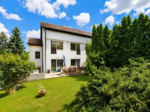 Pronájem vily, Praha - Braník, U háje, 380 m2