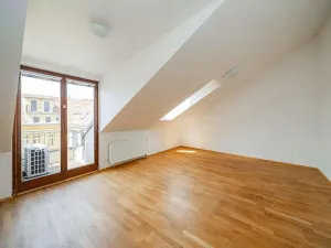 Pronájem bytu 4+1, Praha - Smíchov, Štefánikova, 147 m2