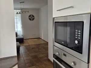 Pronájem bytu 4+1, Praha - Bubeneč, Charlese de Gaulla, 108 m2