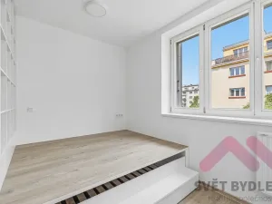 Pronájem bytu 1+kk, Praha - Žižkov, Biskupcova, 25 m2