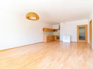 Pronájem bytu 2+kk, Praha - Strašnice, Gutova, 65 m2
