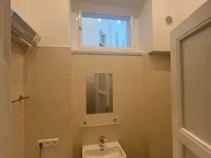 Pronájem bytu 1+kk, Praha - Vinohrady, Budečská, 22 m2