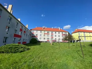 Pronájem bytu 2+1, Hrádek, 1. máje, 56 m2