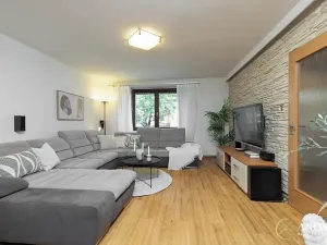 Prodej rodinného domu, Tučín, 332 m2