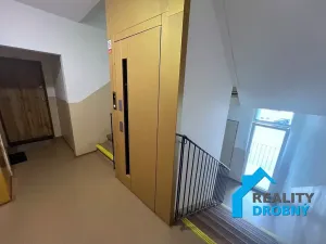 Pronájem bytu 3+1, Děčín, Čsl. armády, 66 m2