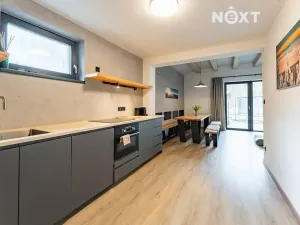 Prodej apartmánu, Staré Město, Sportovní, 83 m2