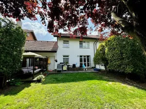 Prodej rodinného domu, Praha - Benice, Okrasná, 230 m2