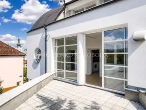 Prodej ordinace, Křižanov, Benešovo náměstí, 530 m2