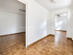 Prodej ordinace, Křižanov, Benešovo náměstí, 530 m2