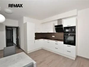 Pronájem bytu 2+kk, Plzeň, Sladová, 63 m2