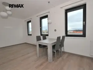 Pronájem bytu 2+kk, Plzeň, Sladová, 63 m2