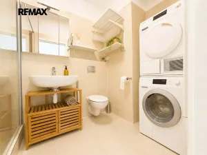 Pronájem bytu 2+kk, Praha - Hloubětín, Granitova, 53 m2