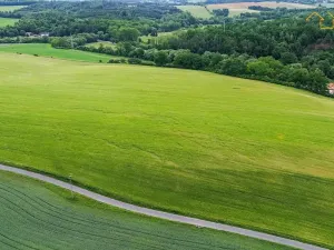 Prodej pole, Benešov, Pražského povstání, 11842 m2