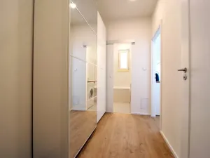 Pronájem bytu 2+kk, Praha - Žižkov, Biskupcova, 44 m2