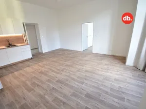 Pronájem bytu 3+kk, Karlovy Vary, Táborská, 80 m2