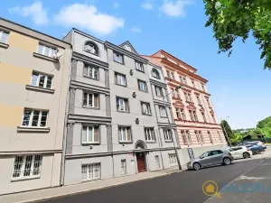 Prodej atypického bytu, Praha - Libeň, Pod Labuťkou, 62 m2