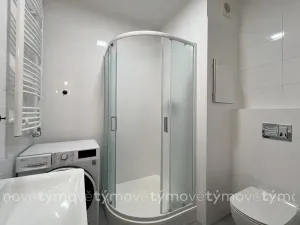 Pronájem bytu 1+kk, Pardubice, Pod Vinicí, 35 m2