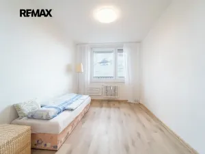 Pronájem bytu 2+kk, Praha - Háje, Mendelova, 49 m2