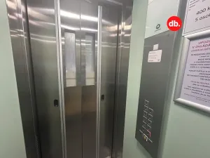 Prodej bytu 1+1, Karlovy Vary, Vítězná, 41 m2