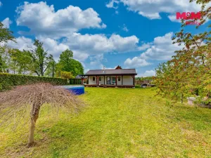 Prodej pozemku pro bydlení, Nepoměřice, 923 m2