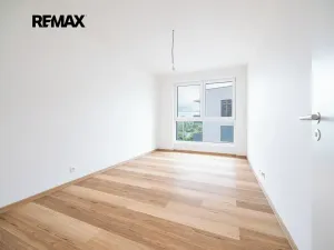 Pronájem bytu 3+kk, Praha - Modřany, Kolmanova, 77 m2