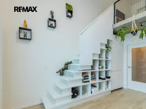 Prodej bytu 2+kk, Praha - Libeň, Novovysočanská, 45 m2