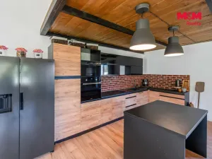 Prodej rodinného domu, Králův Dvůr - Křižatky, 156 m2