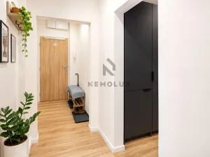 Prodej bytu 3+1, Praha - Chodov, Valentova, 69 m2