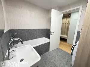 Pronájem bytu 1+kk, Brno, Bratislavská, 37 m2