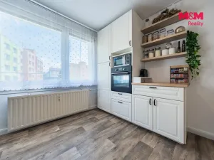 Prodej bytu 3+1, Volary, Sídl. Míru, 70 m2