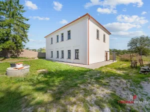 Pronájem bytu 2+kk, Sadová, 43 m2