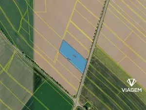 Prodej podílu pole, Dolní Újezd, 1318 m2