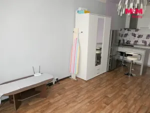 Pronájem bytu 1+kk, Hradec Králové - Nový Hradec Králové, třída Edvarda Beneše, 35 m2