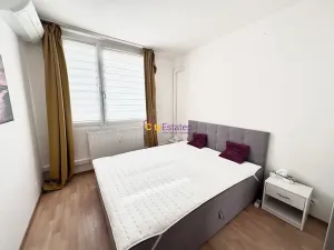 Pronájem bytu 3+kk, Praha - Záběhlice, Jesenická, 73 m2