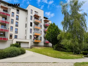 Pronájem bytu 2+kk, Praha - Čakovice, Bermanova, 55 m2