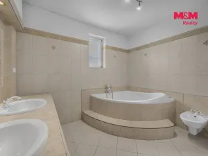 Prodej rodinného domu, Černíkovice, 280 m2