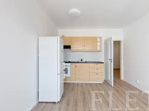 Pronájem bytu 2+kk, Praha - Troja, Hnězdenská, 46 m2