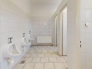 Pronájem kanceláře, Hradec Králové, Akademika Bedrny, 470 m2
