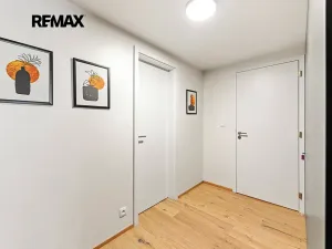 Prodej bytu 2+kk, Praha - Karlín, Sokolovská, 59 m2