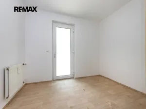 Prodej bytu 1+kk, Praha - Zbraslav, Sulova, 49 m2