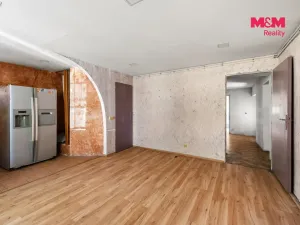 Prodej rodinného domu, Rynholec, nám. 1. máje, 363 m2